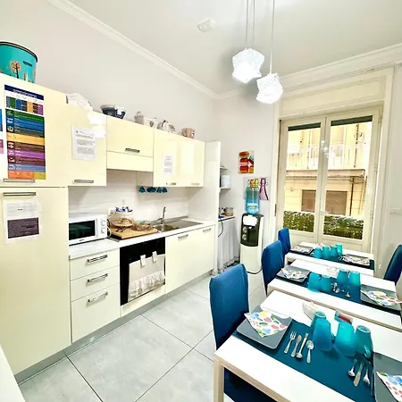 Tuttoincentro Bed and Breakfast 3*