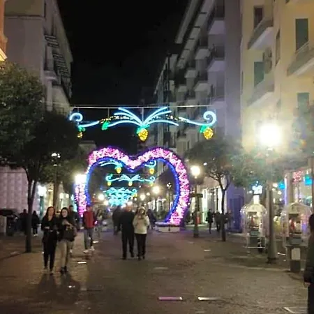 Tuttoincentro Alojamento de Acomodação e Pequeno-almoço Salerno